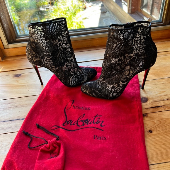 Louboutin boots. - Picture 4 of 11